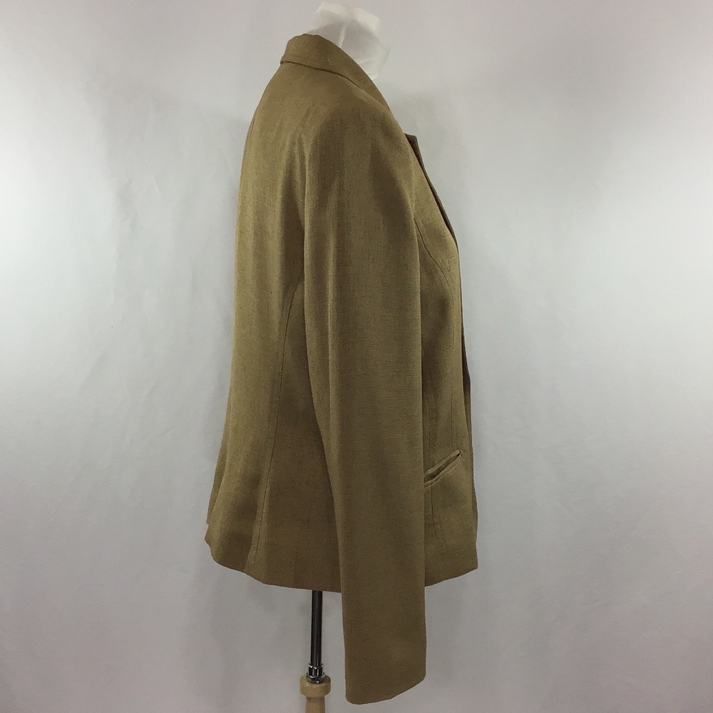 Judith Hart Collection Tan/Ivory Blazer - Picture 4 of 9